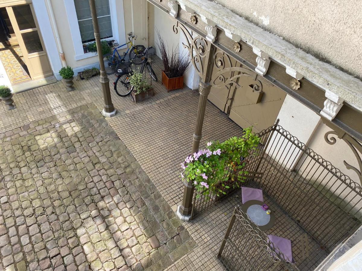 Au Jardin Des Deux Ponts Bed & Breakfast Abbeville Bagian luar foto