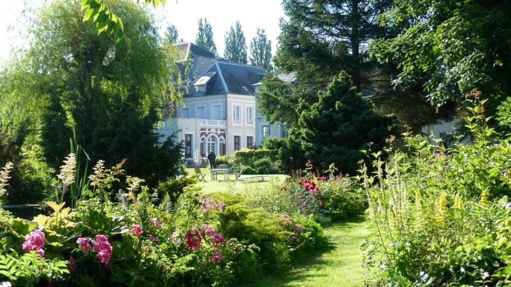 Au Jardin Des Deux Ponts Bed & Breakfast Abbeville Bagian luar foto